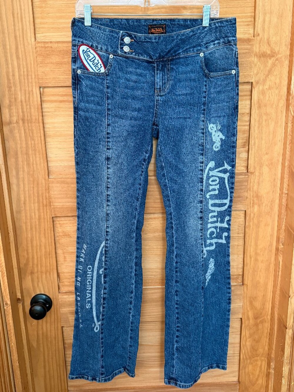 Von Dutch NEW Frosted Ink Embroidered Y2K Flying Eyeball Logo Flare Leg Jeans 28